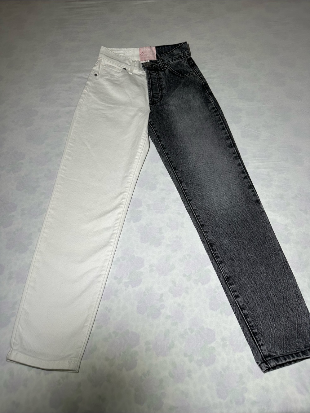 Revice Denim High-Waist Two-Tone Black White Jeans Size 23 Denim